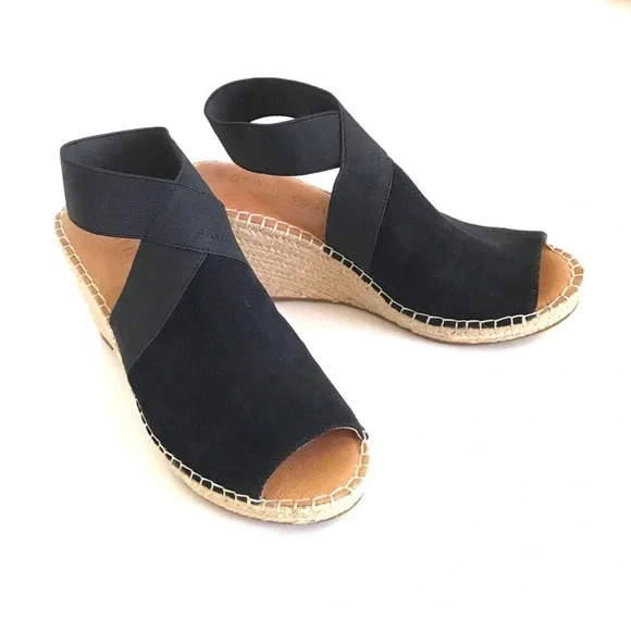 Gentle Souls Christa - Picture 8 of 9